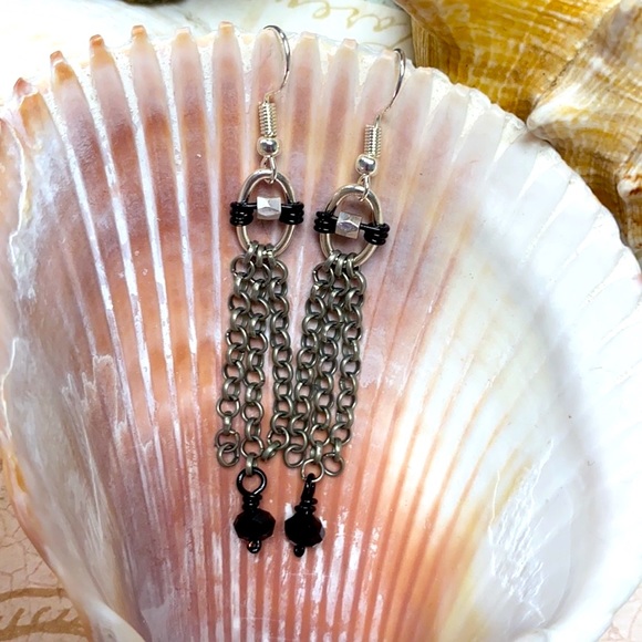 NWOT Alternative chain earrings funky gray black - Picture 3 of 6